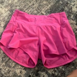 size 4 lululemon speed up 4 in-sonic pink